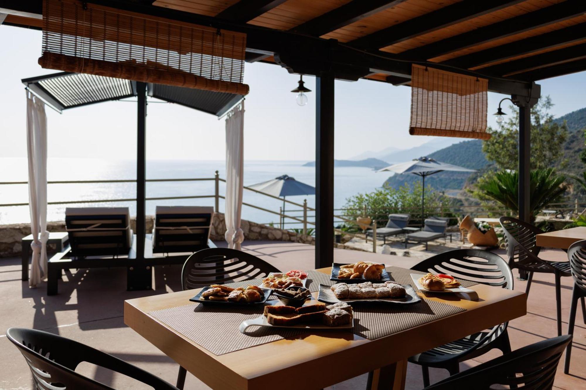 Blue Horizon Suites Paralio Astros Ngoại thất bức ảnh