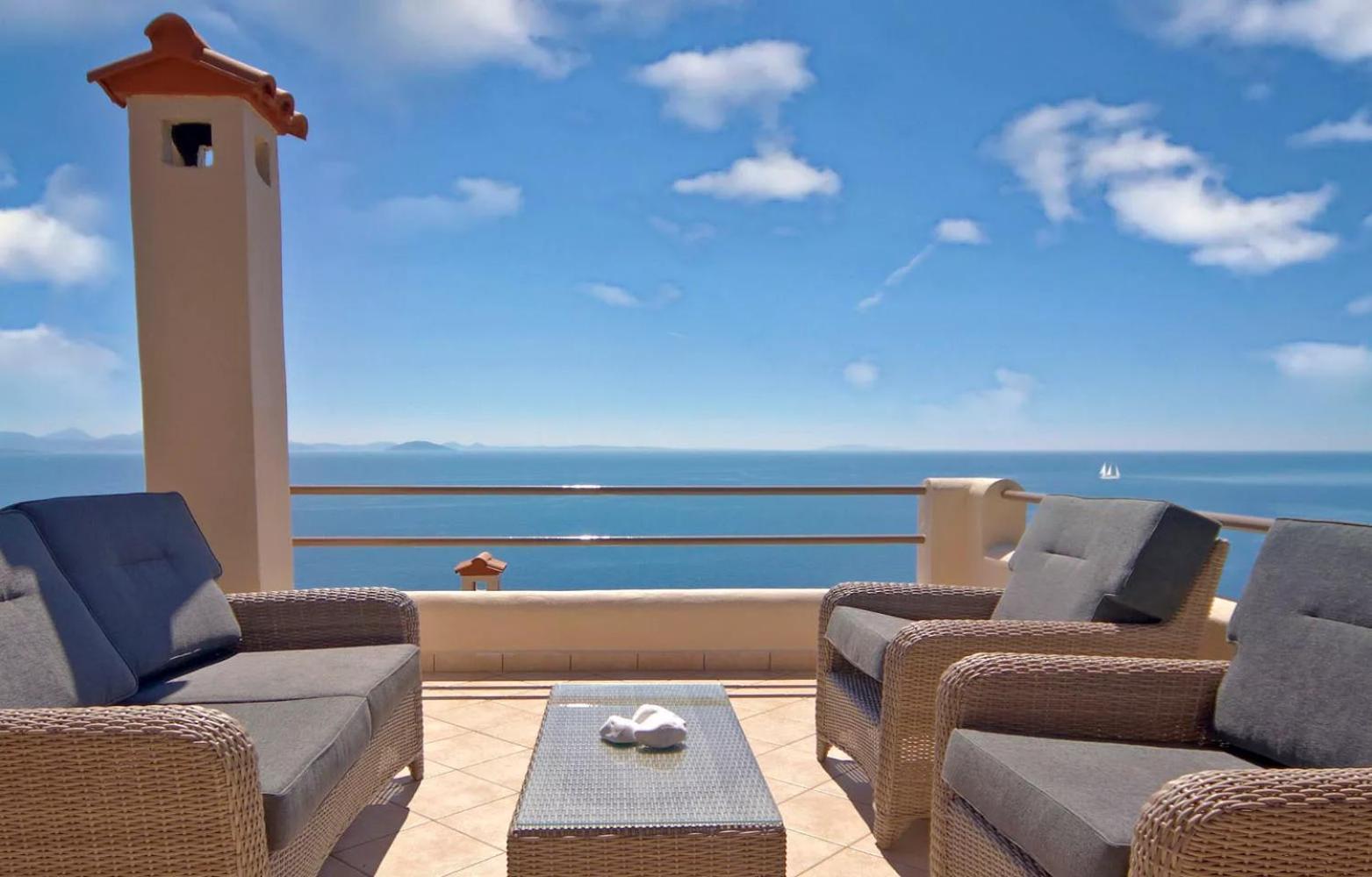 Blue Horizon Suites Paralio Astros Ngoại thất bức ảnh