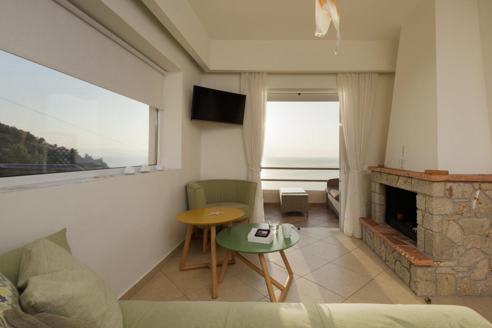 Blue Horizon Suites Paralio Astros Ngoại thất bức ảnh